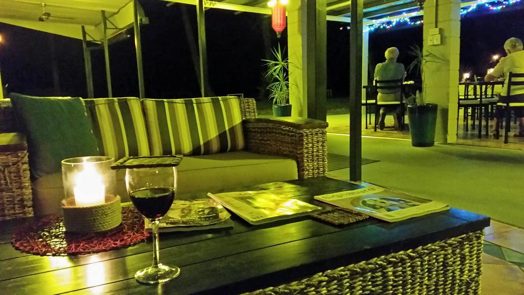 Bramston Beach Motel Eksteriør billede