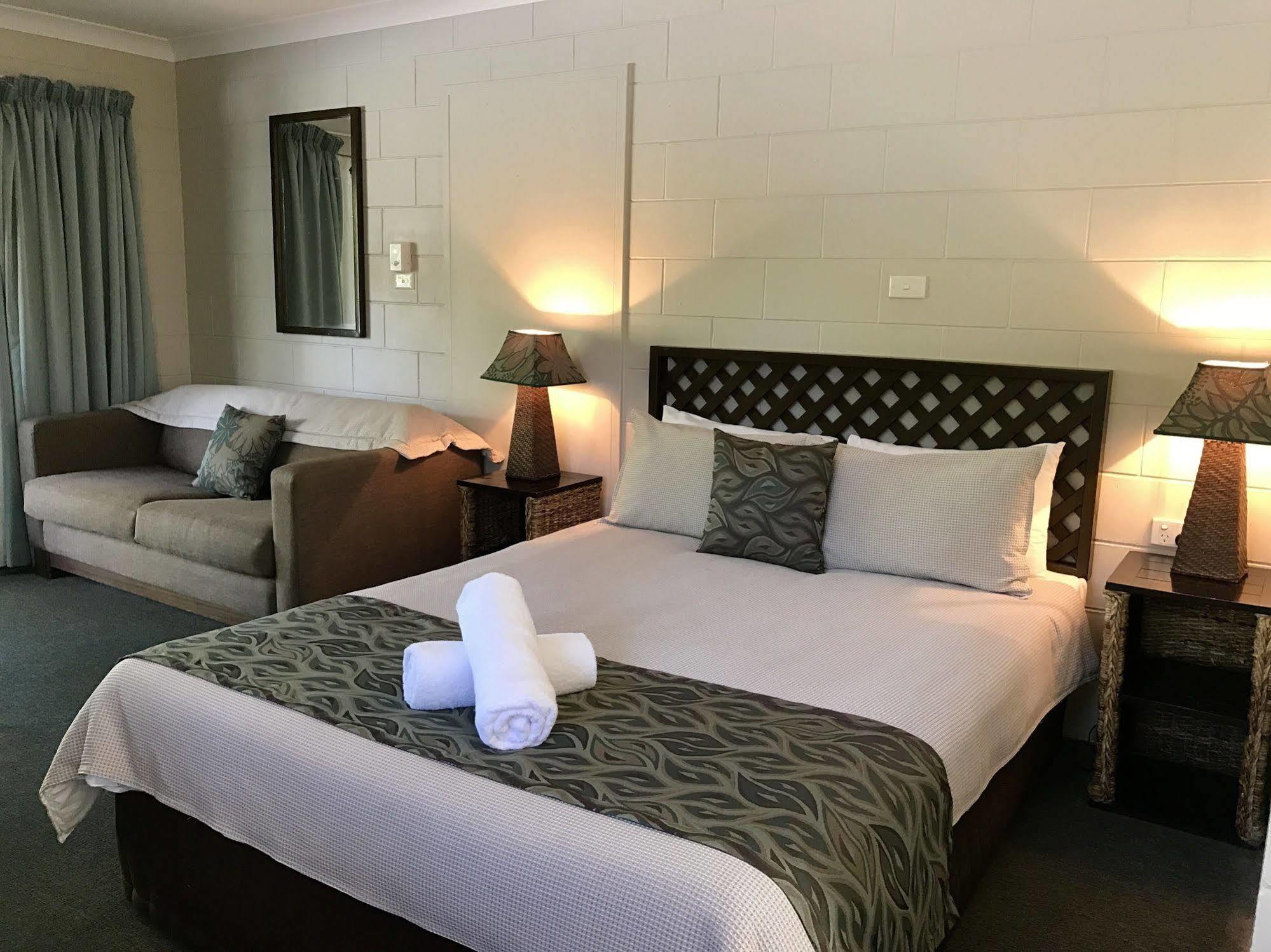 Bramston Beach Motel Eksteriør billede