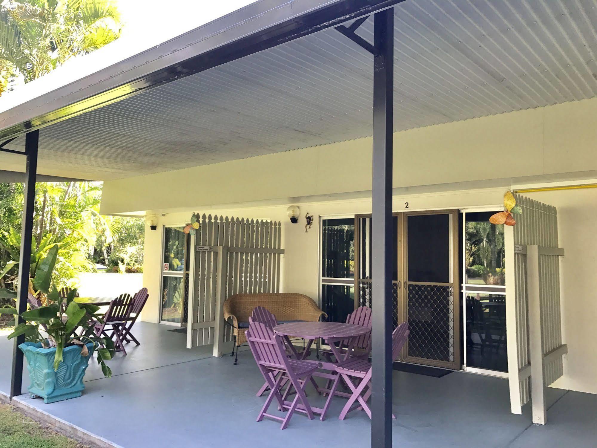 Bramston Beach Motel Eksteriør billede