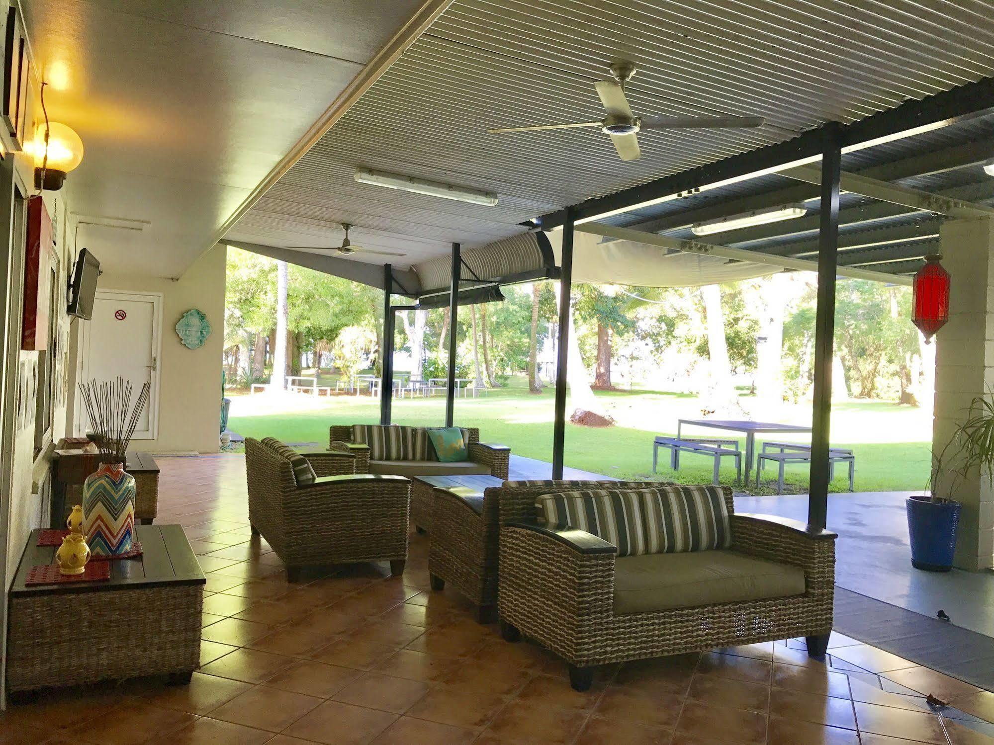 Bramston Beach Motel Eksteriør billede