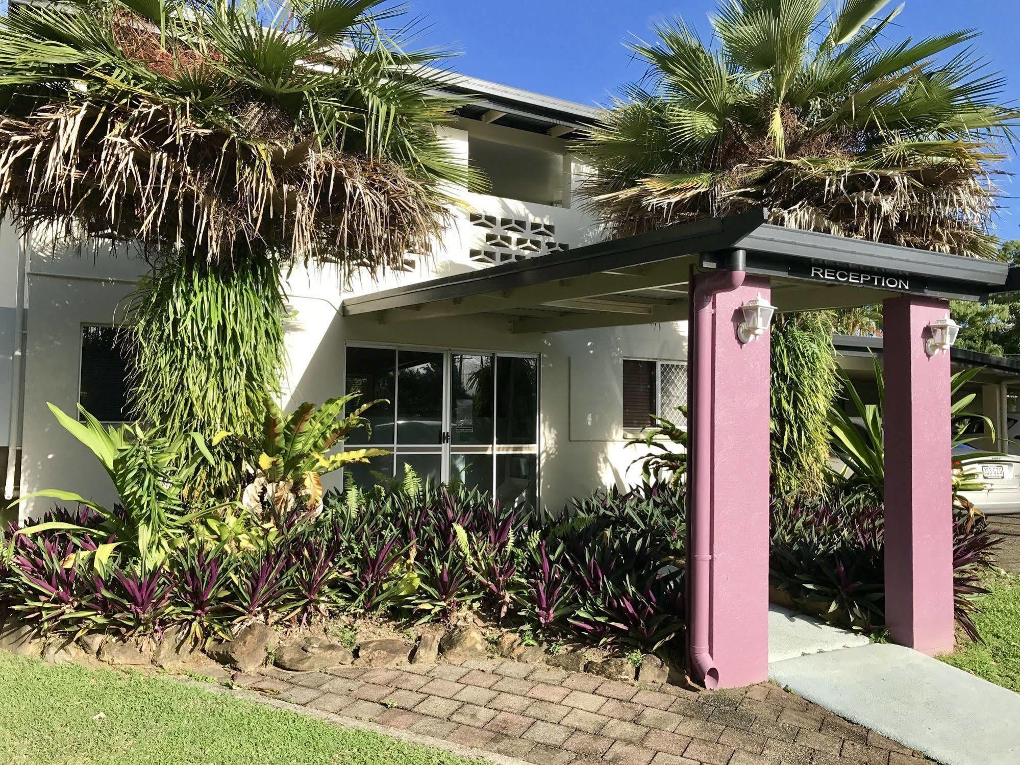 Bramston Beach Motel Eksteriør billede
