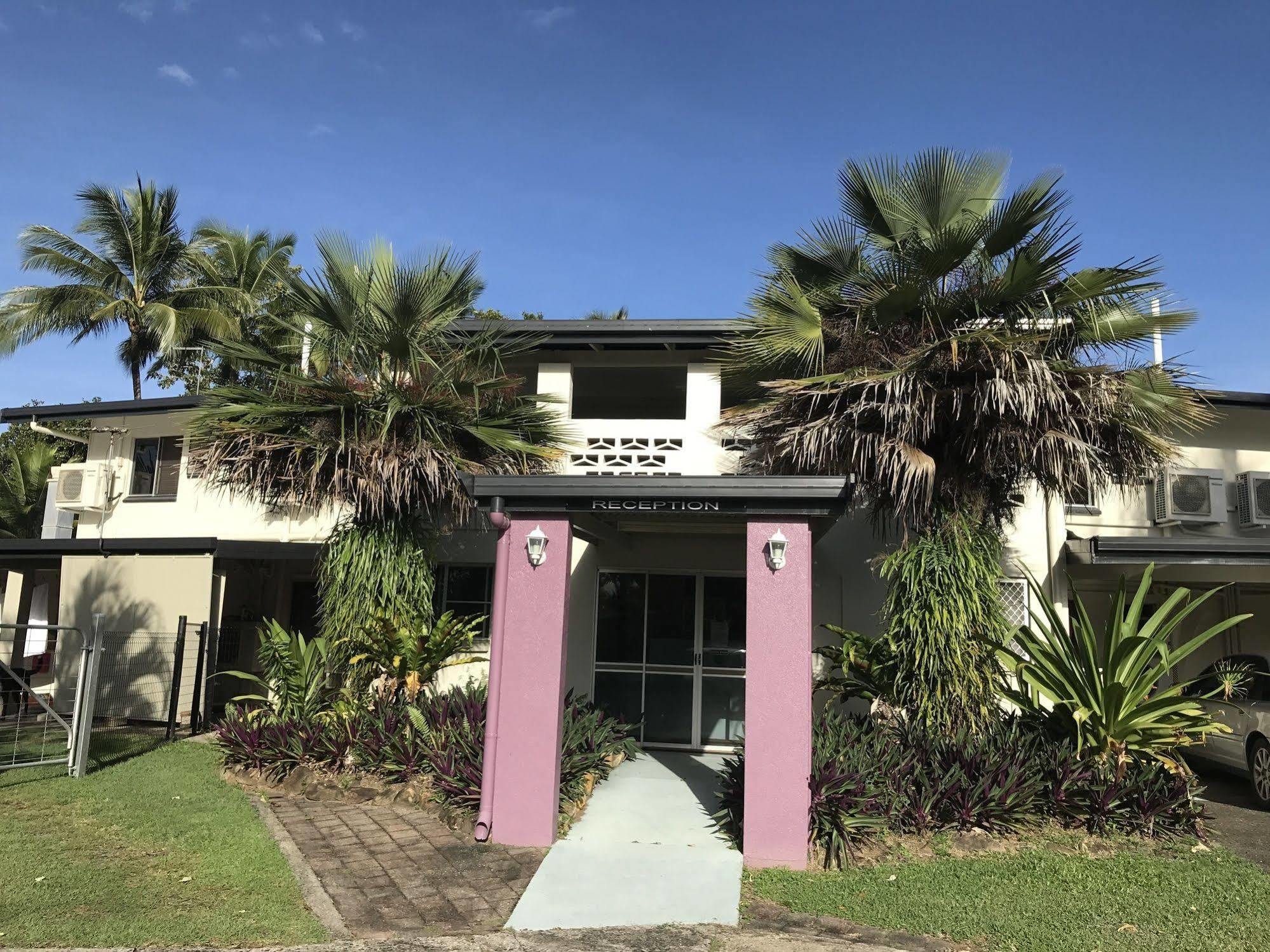 Bramston Beach Motel Eksteriør billede